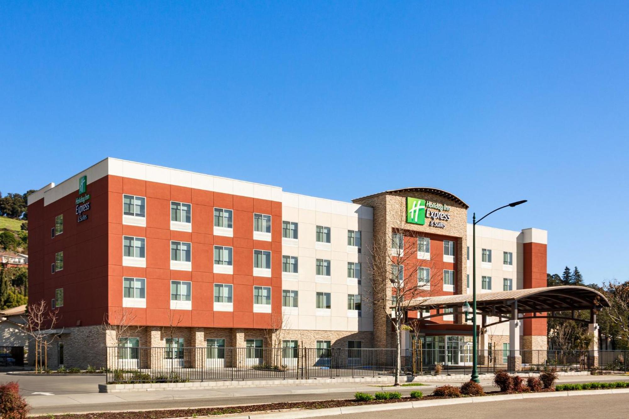Holiday Inn Express & Suites Hayward - Castro Valley By Ihg Exterior photo