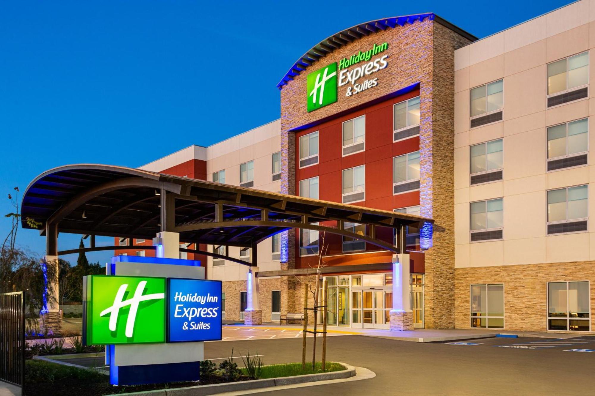 Holiday Inn Express & Suites Hayward - Castro Valley By Ihg Exterior photo