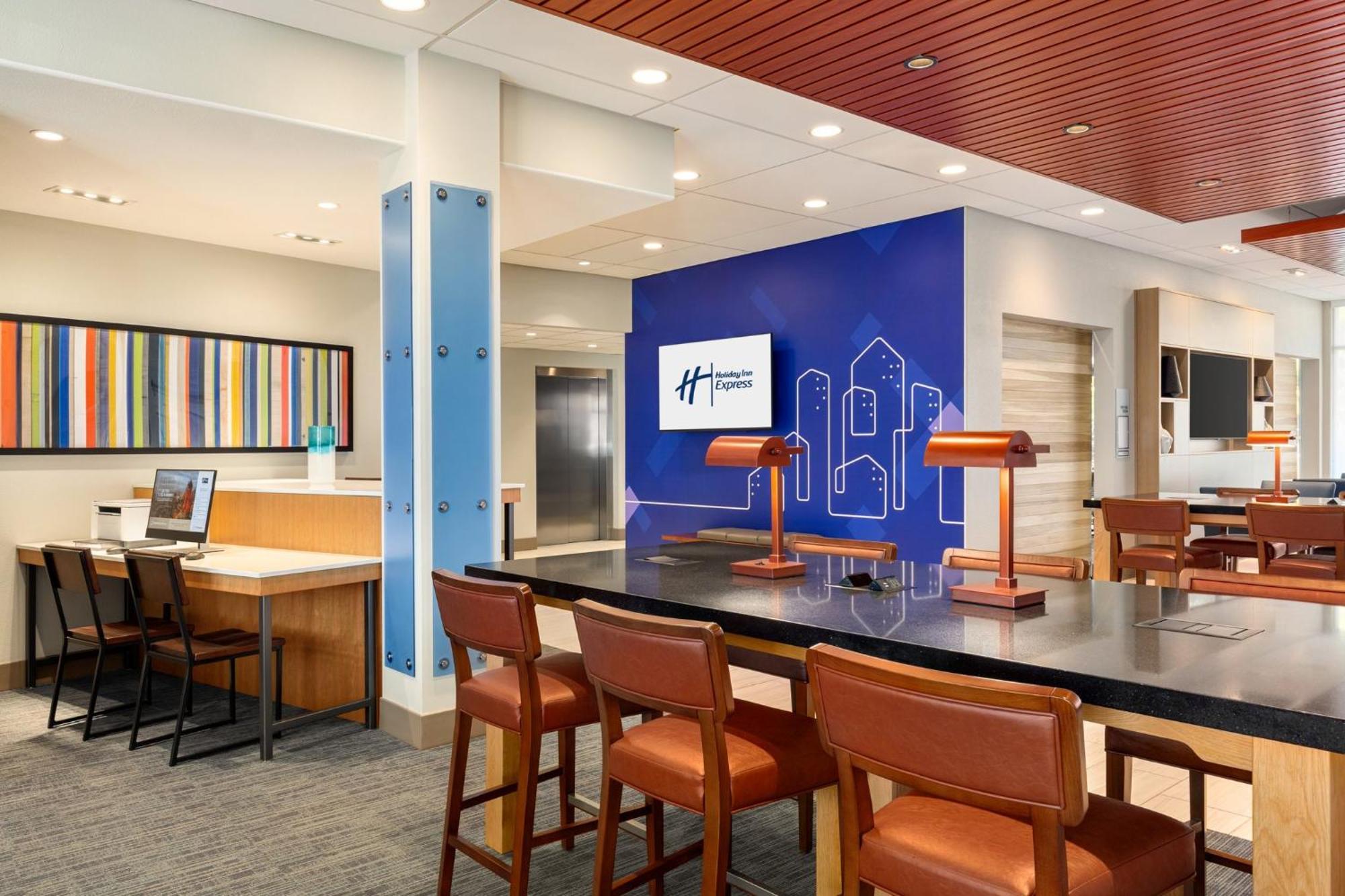 Holiday Inn Express & Suites Hayward - Castro Valley By Ihg Exterior photo